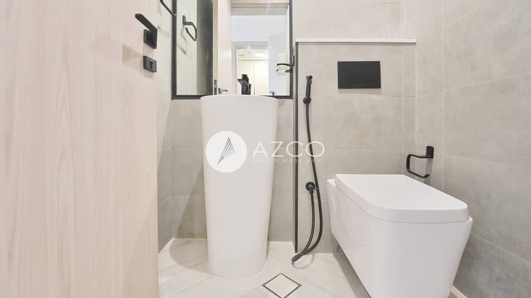 Spacious Layout | Ready to Move | Good Location - Image 7