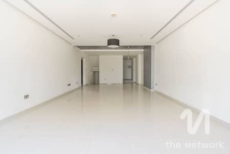 3 Bedroom Townhouse for Sale in Palm Jumeirah, Dubai - Triplex Townhouse | Private Garage | Enormous Size