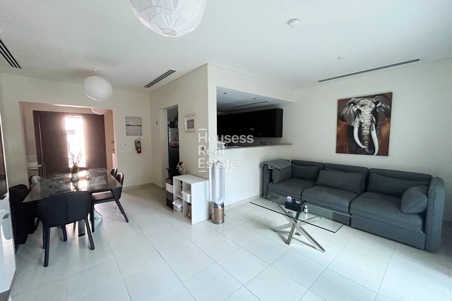 CORNER | VACANT | FURNISHED | 2BR UPGRADED