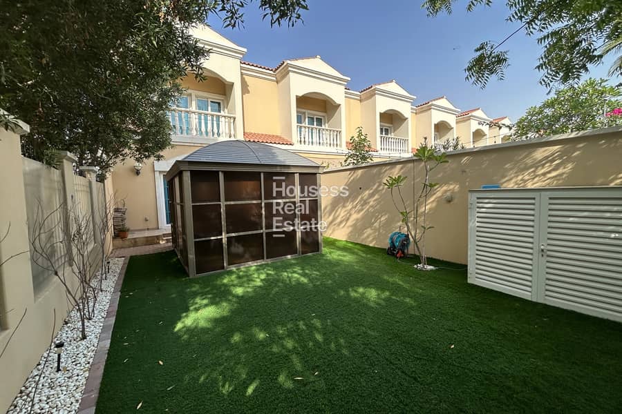 CORNER | VACANT | FURNISHED | 2BR UPGRADED - Image 11