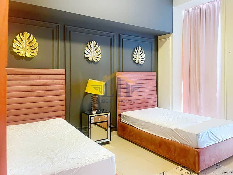 Burj Khalifa View | Unfurnished | Sky Collection