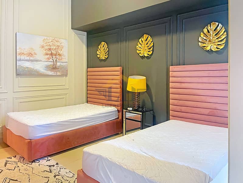 Burj Khalifa View | Unfurnished | Sky Collection