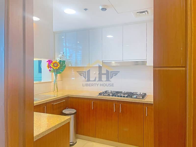 Burj Khalifa View | Unfurnished | Sky Collection - Image 8