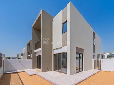 تاون هاوس 4 غرف نوم للبيع في دبي لاند، دبي - تاون هاوس في لا فيوليتا 2،لا فيوليتا،فيلانوفا،دبي لاند 4 غرف 4100000 درهم - 12824392