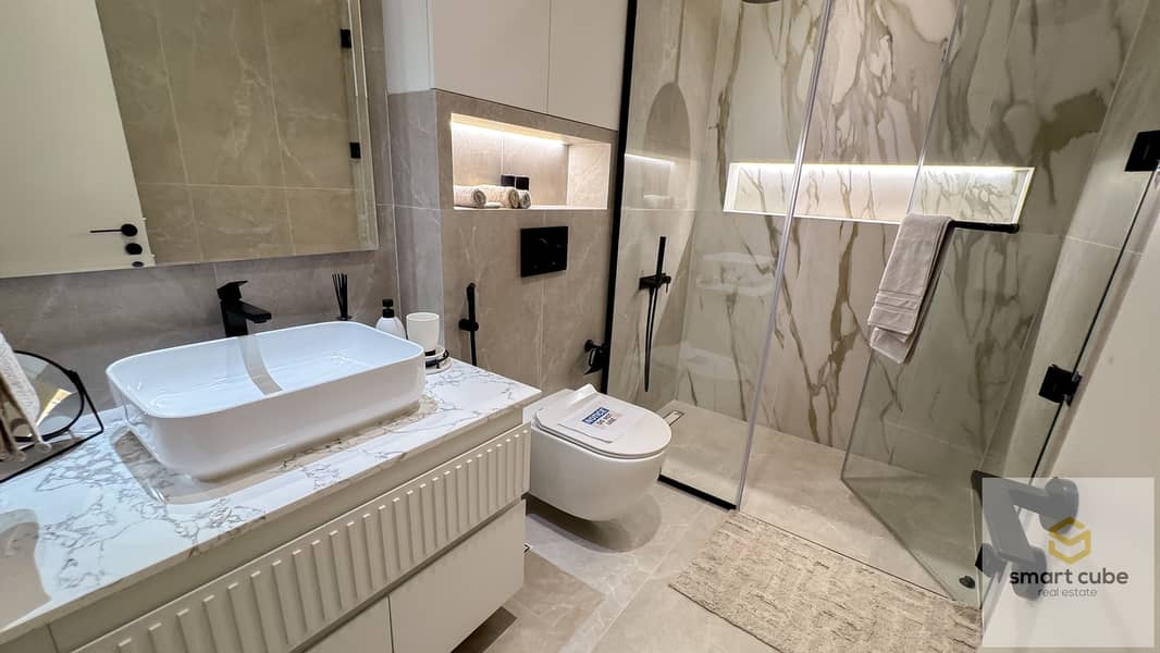 3 Copy of bathroom . jpg