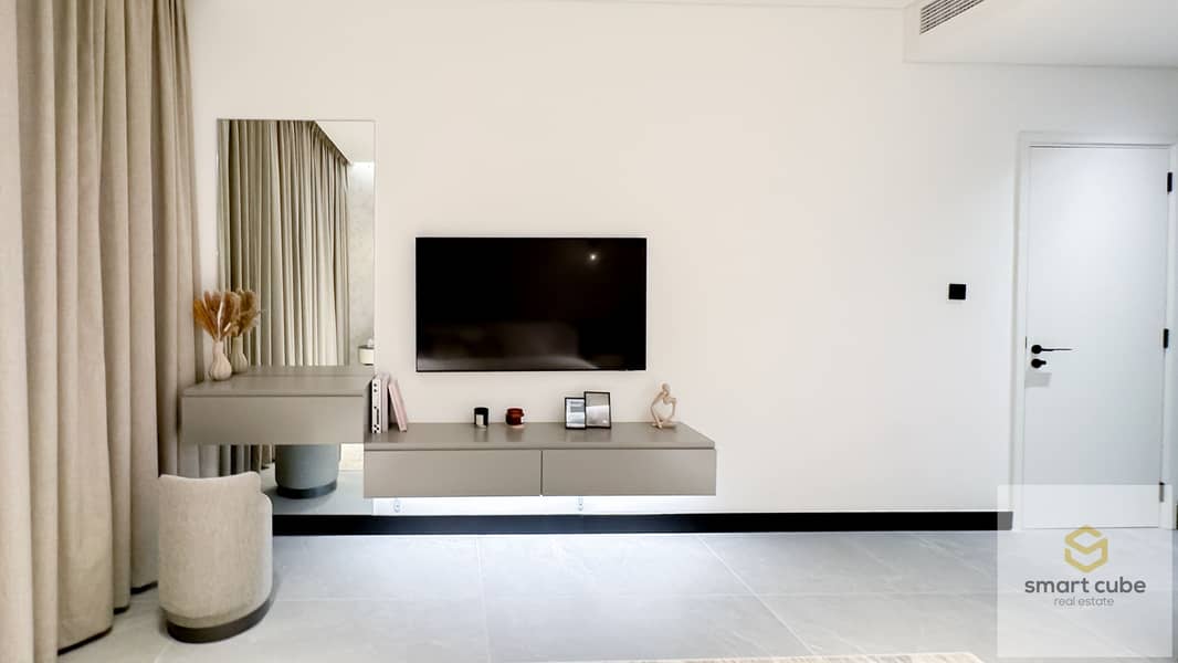 18 Copy of vanity area. jpg