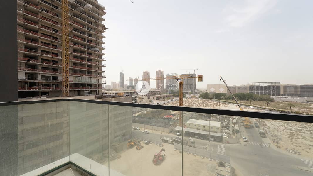 Spacious Layout | Ready to Move | Pool View