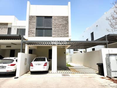 3 Bedroom Villa for Rent in DAMAC Hills 2 (Akoya by DAMAC), Dubai - Multiple Cheques | 3+Maid BR | Ready to Move-in!