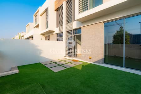 2 Bedroom Apartment for Rent in Dubai South, Dubai - Elegant Duplex | Prime Row | Private garden