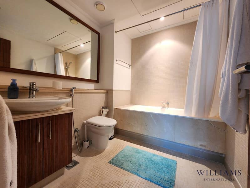 Stylish Living | Vacant | Marina Views - Image 11