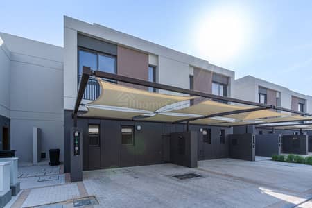 2 Bedroom Townhouse for Sale in Dubai South, Dubai - Single Row | Vacant | Corner Plot