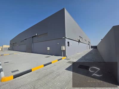 مستودع  للايجار في صناعية الصجعة، الشارقة - 0f52b4ac-9b48-4e8e-aabc-7a405abcbcc7. jpg