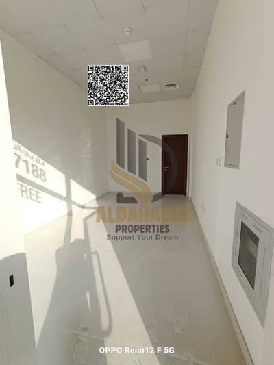 محل تجاري  للايجار في الجرف، عجمان - IMG-20250918-WA0068. jpg
