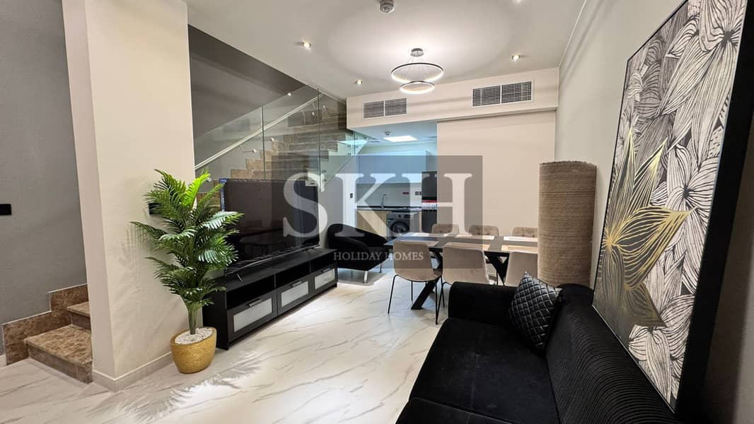 BRAND NEW | Modern Loft-Style Townhouse in Rukan Lofts