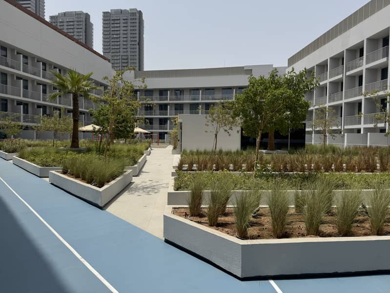 Studio, Luma22 Tower, JVC