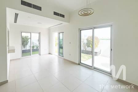 4 Bedroom Villa for Rent in Dubailand, Dubai - Single Row | End Unit | Close to Pool and Park