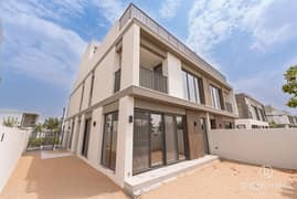 TWIN VILLA | POOL FACING | PRIME LOCATION UNIT