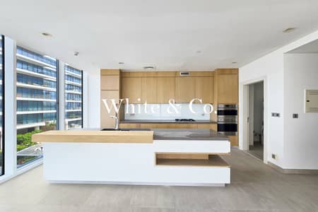 2 Bedroom Flat for Rent in Palm Jumeirah, Dubai - Sea View | Luxurious Unit | Atlantis View