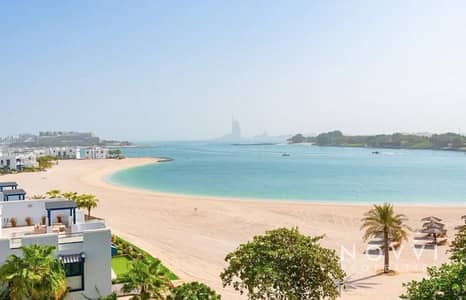 3 Bedroom Flat for Rent in Palm Jumeirah, Dubai - Sea View | Prime Location | Beach Access