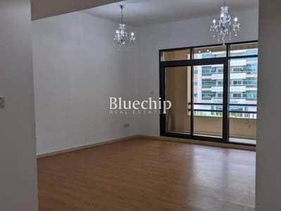3 Bedroom Flat for Rent in The Greens, Dubai - Spacious | Built in wardrobes | Covered Parking