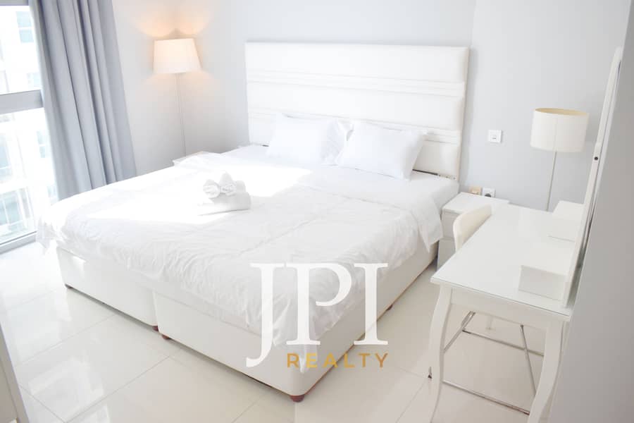 6 bedroom 01. jpg