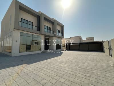 4 Cпальни Вилла в аренду в Аль Авир, Дубай - Elegant_Villa-Specious_And_Private_Garden_--0. jpg