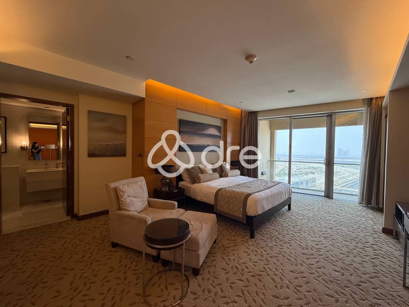 HUGE LAYOUT | VACANT | HIGH FLOOR