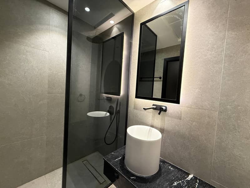 Brand New Spacious Apartment in Family Building With Pool - Image 14