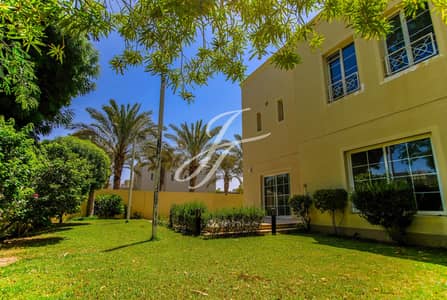 4 Bedroom Villa for Rent in The Lakes, Dubai - Prime Location 4 Bedroom Villa for Rent in The Lakes, Dubai - Prime Location