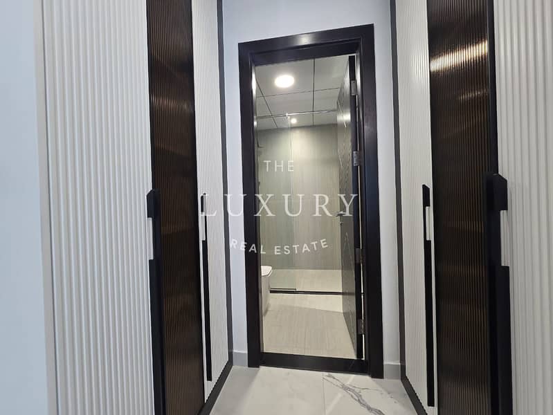 9 High_Floor___Brand_New___Fully_Furnished-4. jpg