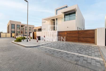 5 Bedroom Villa for Rent in Pearl Jumeirah, Dubai - Exclusive Listing | Pearl Jumeirah Mansion