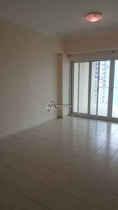 FULL LAKE VIEW 2 BED APT WITH KITCHEN APPLIANCES ON HIGH FLOOR IN LAKE VIEW TOWER JLT ONLY 58K FULL LAKE VIEW 2 BED APT WITH KITCHEN APPLIANCES ON HIGH FLOOR IN LAKE VIEW TOWER JLT ONLY 58K