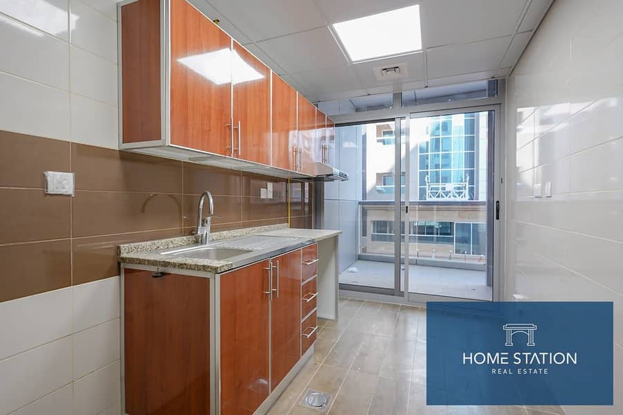 CHILLER AC FREE BRAND NEW BALCONY VACANT NOW PARKING NEAR MOE