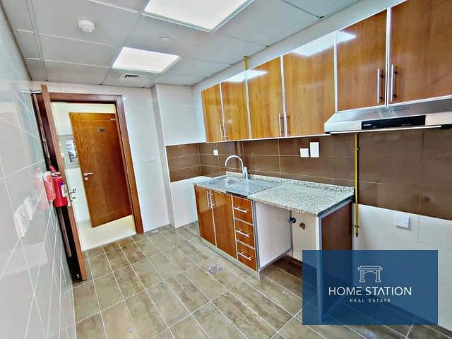 CHILLER AC FREE BRAND NEW BALCONY VACANT NOW PARKING NEAR MOE