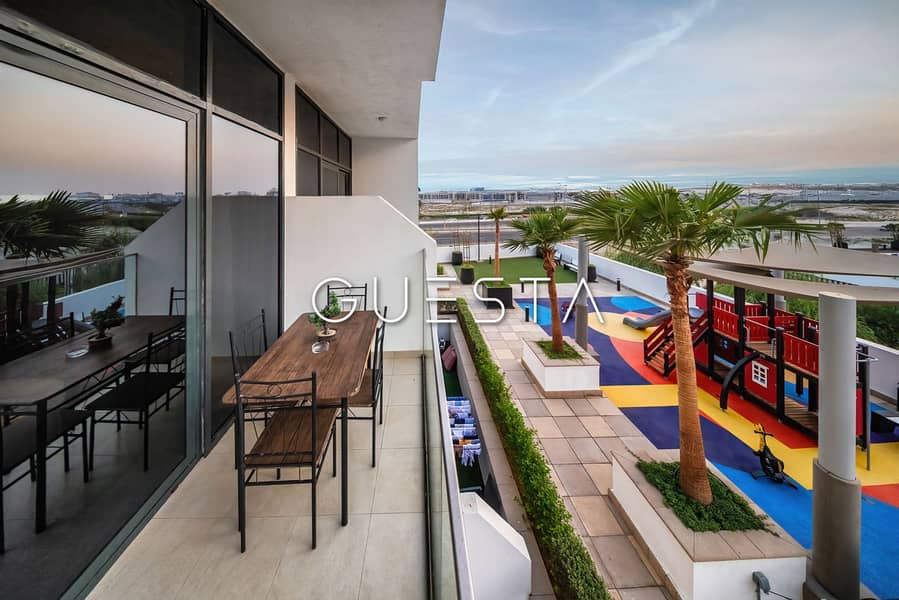 Pool View | Urban living | All Bills Incl