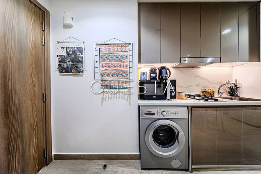 Pool View | Urban living | All Bills Incl - Image 10