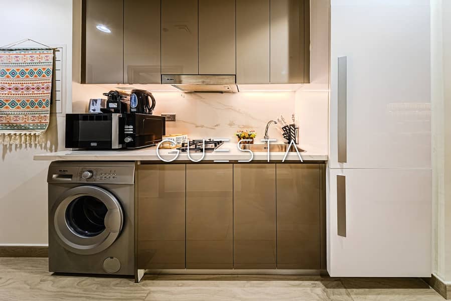 Pool View | Urban living | All Bills Incl - Image 11