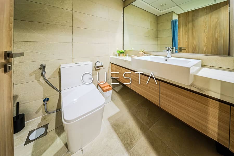 Pool View | Urban living | All Bills Incl - Image 19