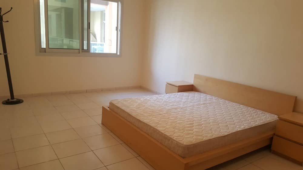 semi furnished 1 BR 3500/m apt for rent in University view DSO