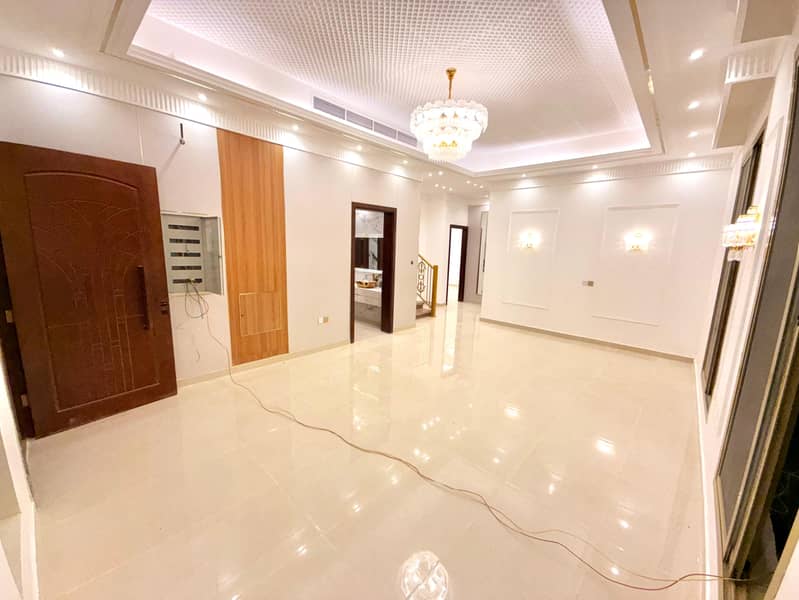 12 صورة واتساب بتاريخ 2025-09-18 في 20.36. 38_5e1e18d9. jpg