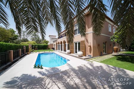 Upgraded | Main Park Access | 5 Bedrooms Upgraded | Main Park Access | 5 Bedrooms