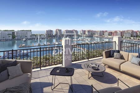 1 Bedroom Flat for Sale in Jumeirah, Dubai - Exclusive | Pool and Sea View | Best Price