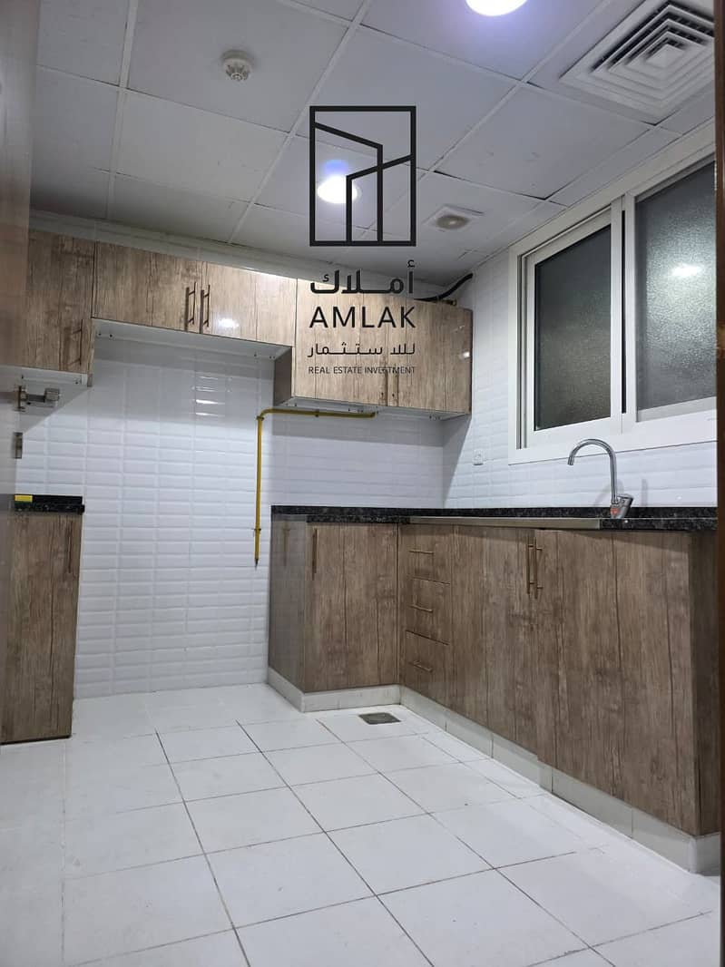 3 02 Kitchen. jpeg