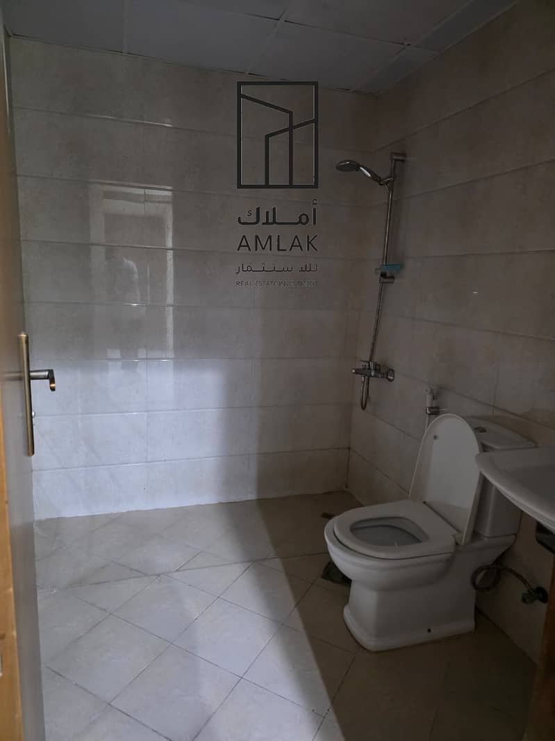4 03 Bathroom 01. jpeg