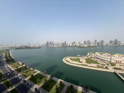 شقة 4 غرف نوم للايجار في المجاز، الشارقة - صورة واتساب بتاريخ 1447-03-28 في 11.51. 12_1f7a7182. jpg