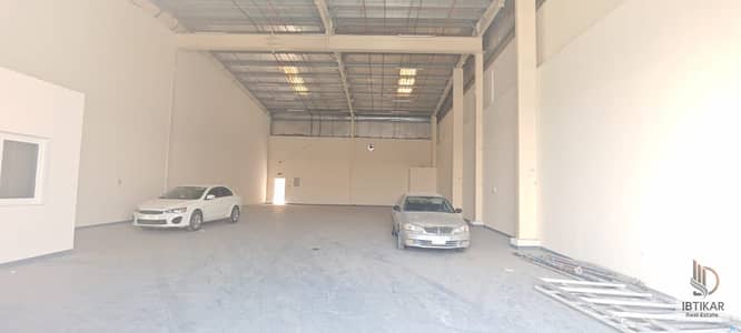 مستودع  للايجار في صناعية الصجعة، الشارقة - 1000426300. jpg