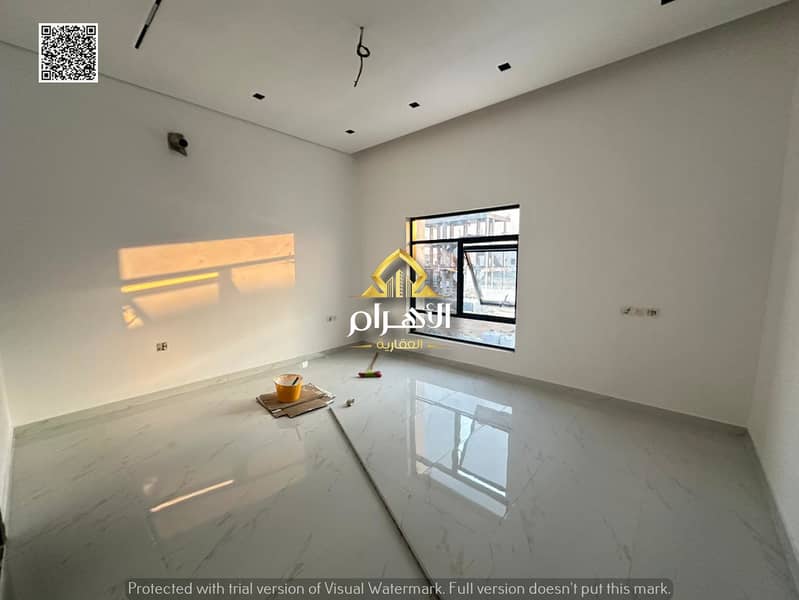 7 WhatsApp Image 2025-09-19 at 10.37. 21 PM (1). jpg