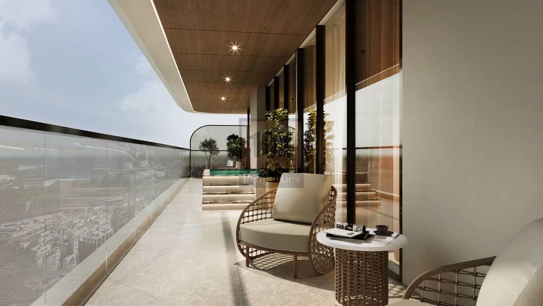 9 34. plunge pool. jpg