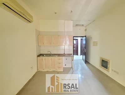 استوديو  للايجار في تجارية مويلح، الشارقة - 20240121_153339. jpg