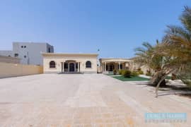 Cozy Four Bedrooms Villa - Great Location - Old Riffa